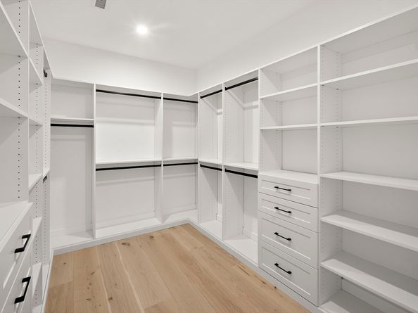 228 Auburn St 228, Newton MA 02466