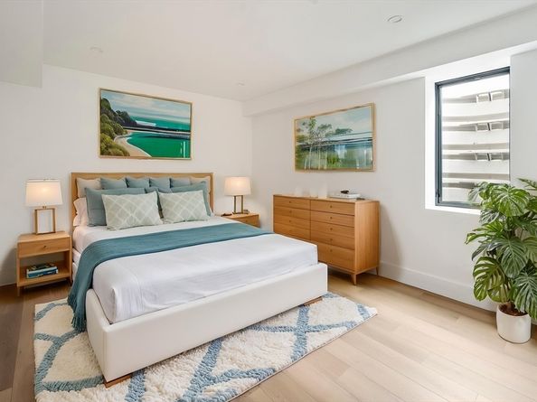228 Auburn St 228, Newton MA 02466