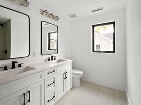 228 Auburn St 228, Newton MA 02466