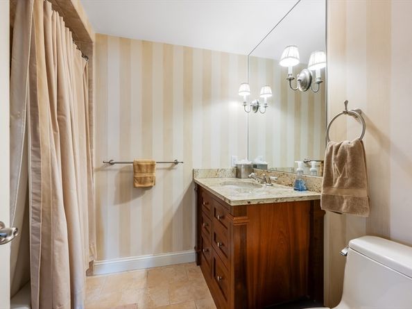 63 Atlantic Ave 7 E, Boston MA 02110