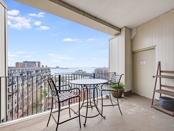 63 Atlantic Ave 7 E, Boston MA 02110