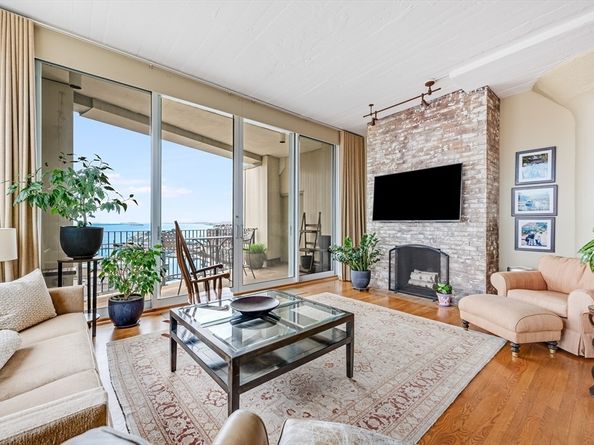 63 Atlantic Ave 7 E, Boston MA 02110