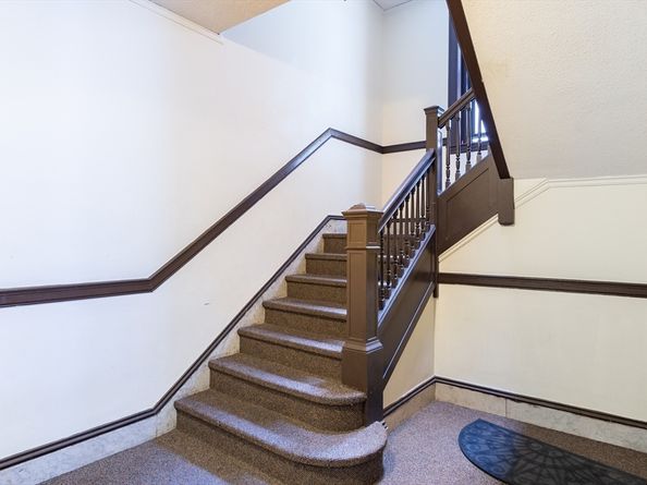 1564 Commonwealth Ave 16, Boston MA 02135