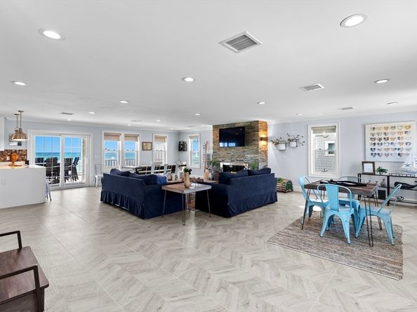 308 Ocean St, Marshfield MA 02051