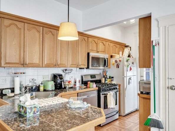 33 Shannon St 1, Boston MA 02135