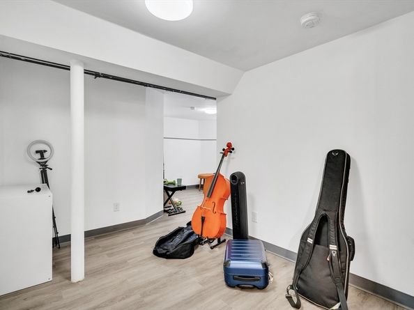 33 Shannon St 1, Boston MA 02135