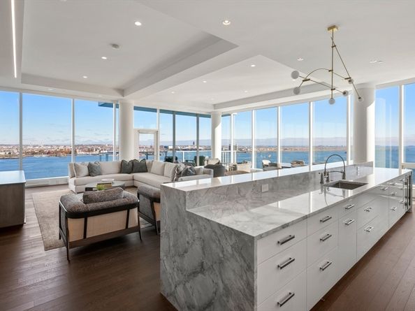 50 Liberty Dr PH1B, Boston MA 02210
