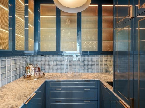 50 Liberty Dr PH1B, Boston MA 02210