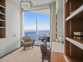 50 Liberty Dr PH1B, Boston MA 02210