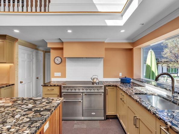 12 Old Meadow Rd, Dover MA 02030