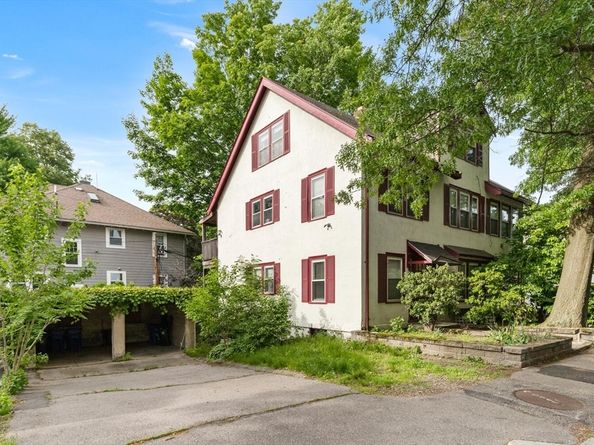 589-591 Washington St, Brookline MA 02446