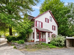 589-591 Washington St, Brookline MA 02446