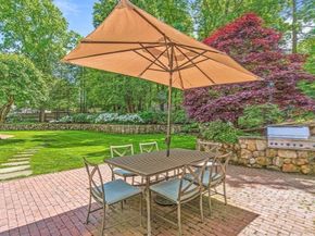 200 Cliff Rd, Wellesley MA 02481
