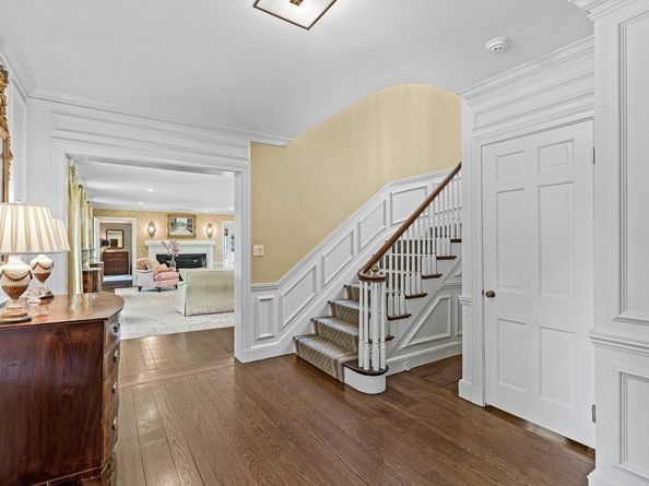 200 Cliff Rd, Wellesley MA 02481