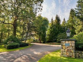 200 Cliff Rd, Wellesley MA 02481