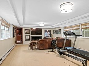 200 Cliff Rd, Wellesley MA 02481