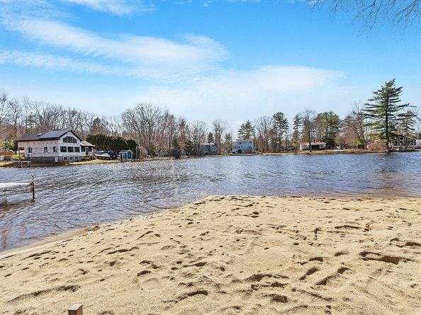 16 2nd St, Winchendon MA 01475