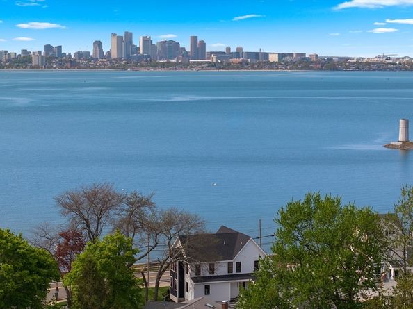 87 Dorchester St, Quincy MA 02171