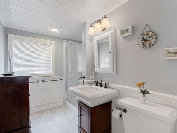48 Downey St, Hopkinton MA 01748