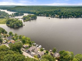 48 Downey St, Hopkinton MA 01748