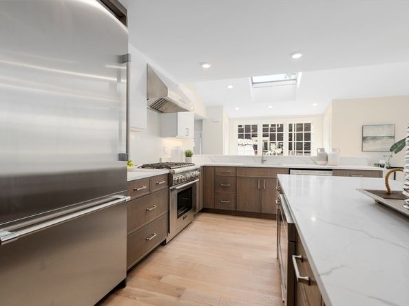 65 High Street 652, Newton MA 02464