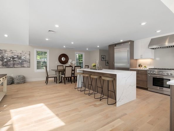 65 High Street 652, Newton MA 02464