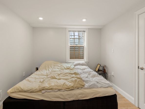 65 High Street 652, Newton MA 02464