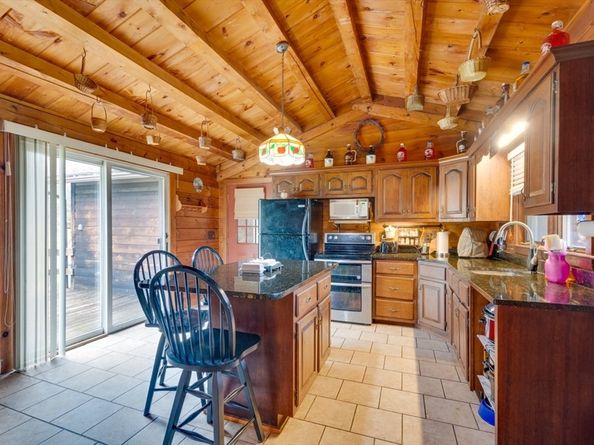207 W Princeton Rd, Westminster MA 01473