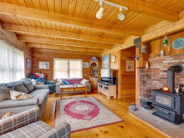207 W Princeton Rd, Westminster MA 01473
