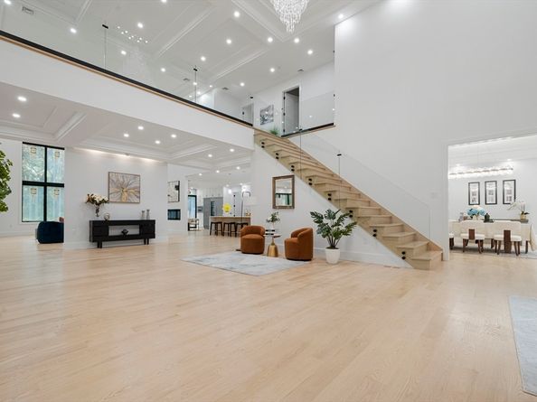 197 Woburn St, Lexington MA 02420