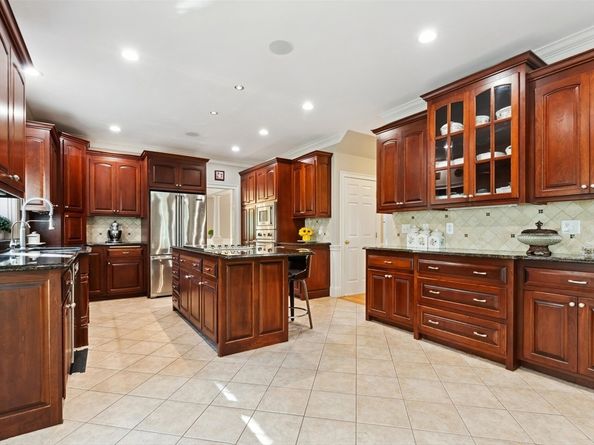 231 Gulf Street, Shrewsbury MA 01545