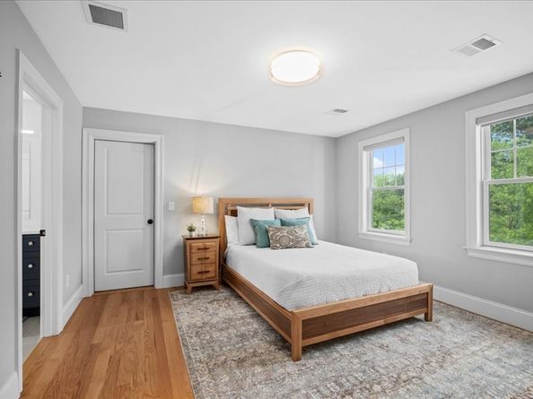 11 Quick Farm Rd, Westborough MA 01581