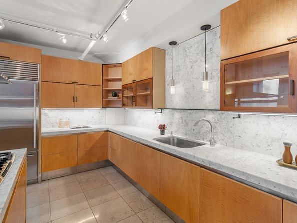 453 Washington St 11E, Boston MA 02111