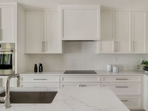 20 Kinmonth Rd 203, Newton MA 02468