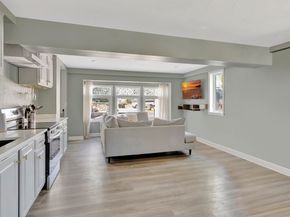 10 Vernon Ave, Hull MA 02045