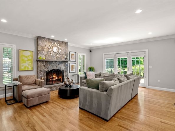 127 Shade Street, Lexington MA 02421