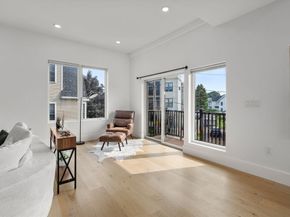 32 Murdock St 2, Somerville MA 02145