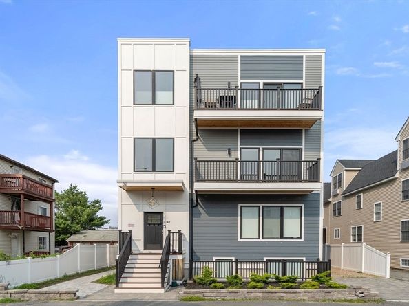 32 Murdock St 2, Somerville MA 02145