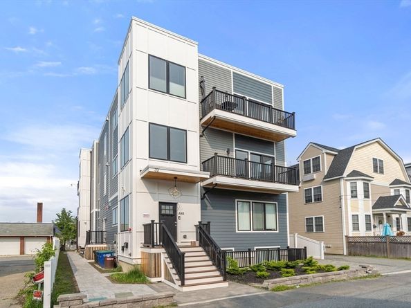 32 Murdock St 2, Somerville MA 02145