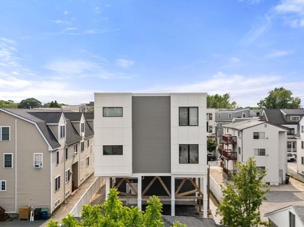 32 Murdock St 2, Somerville MA 02145