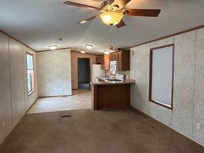 20 Upton St, Tewksbury MA 01876