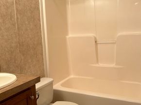 20 Upton St, Tewksbury MA 01876