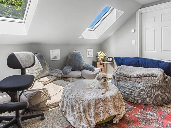 21 Hale 21, Newton MA 02464