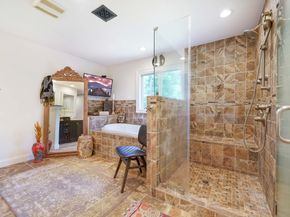 50 Elm St, Plympton MA 02367