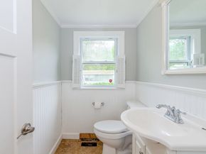 10 Briggs Ln, Marion MA 02738