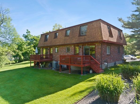 212 Washington Street 212, Canton MA 02021