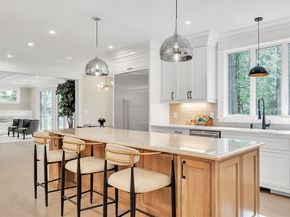 18 Heritage Dr, Lexington MA 02420