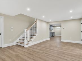 18 Heritage Dr, Lexington MA 02420