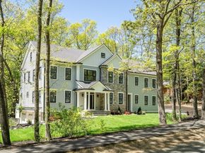 18 Heritage Dr, Lexington MA 02420