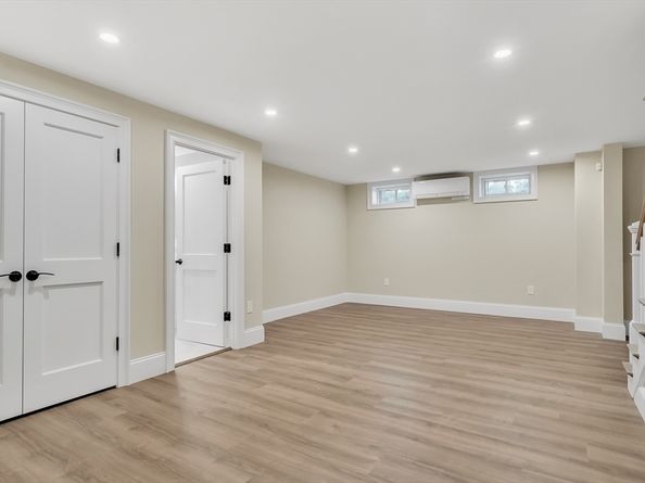 18 Heritage Dr, Lexington MA 02420